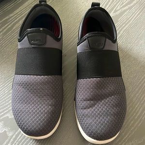Kuru Ellie slip on sneakers